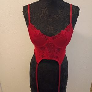 Chic Scarlet Lace Bustier